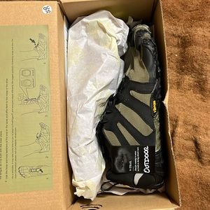 Vibram toe shoes